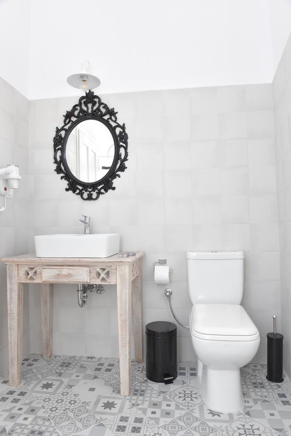 Oisyra Boutique Hotel Ermoupoli Buitenkant foto