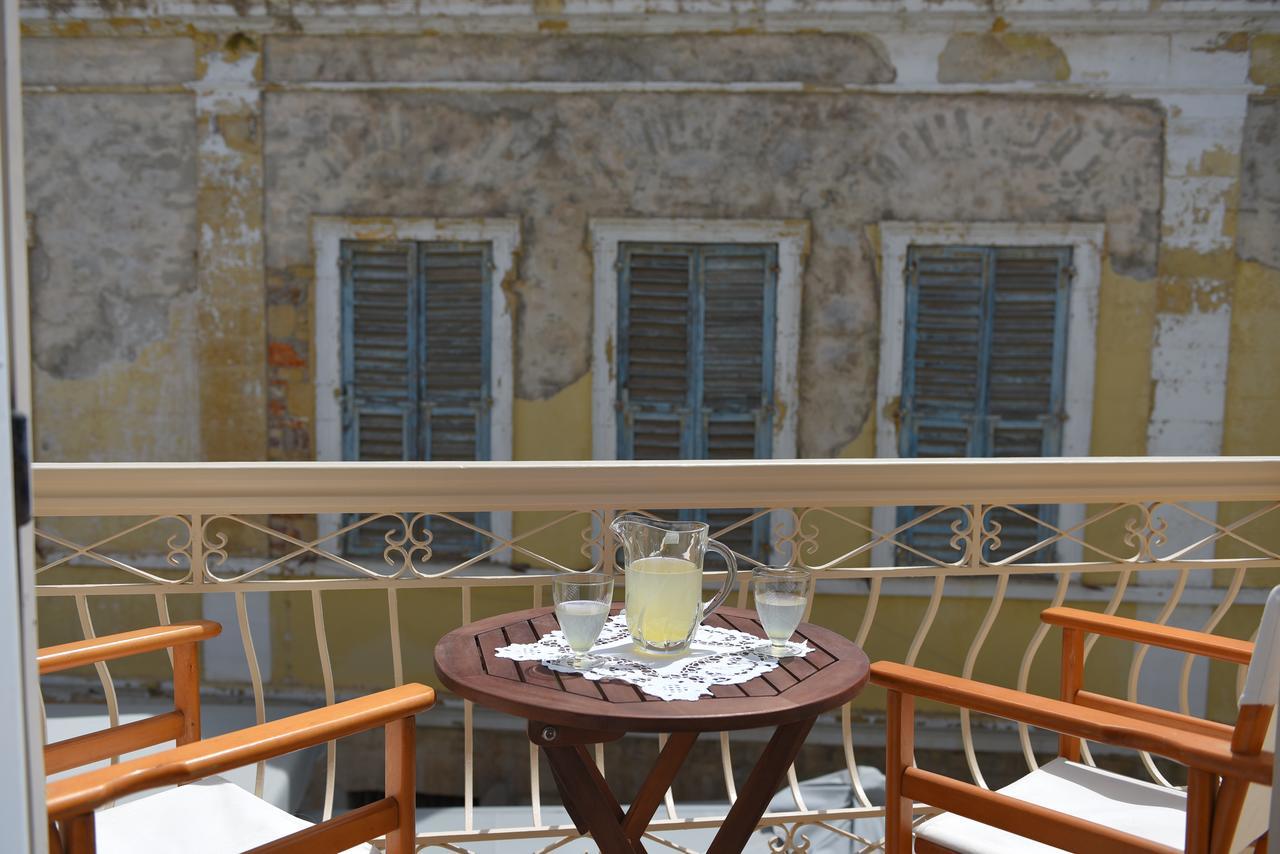 Oisyra Boutique Hotel Ermoupoli Buitenkant foto