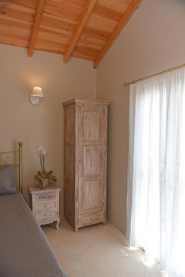 Oisyra Boutique Hotel Ermoupoli Buitenkant foto